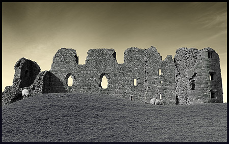 brough-castle-mono-forweb.jpg